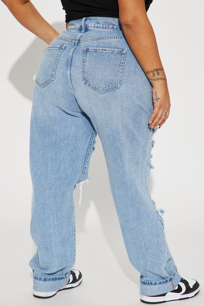 https://cdn.shopify.com/s/files/1/0293/9277/products/1-9-23Studio4_DS_IM_14-40-51_56_AB18361RSMD_MediumWash_5349_PLUS_ES.jpg?v=1747073428&with=400&height=600