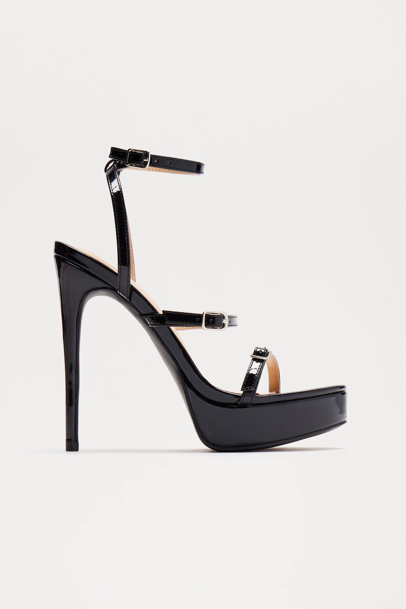 https://cdn.shopify.com/s/files/1/0293/9277/files/10-01-24_S10_10_LIZ37_Black_CXB_09-48-38_14659_SG_ES.jpg?v=1728327082