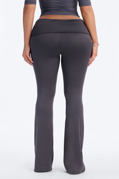 https://cdn.shopify.com/s/files/1/0293/9277/files/10-01-26_S4_39_FT25GWS032B_Charcoal_AB_AA_13-12-23_1431_PXF_CM.jpg?v=1791313193&with=400&height=600