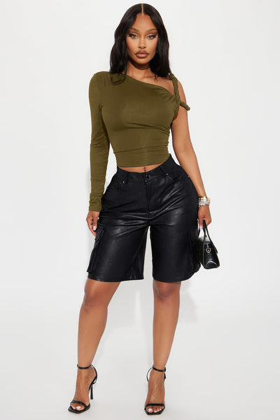 https://cdn.shopify.com/s/files/1/0293/9277/files/10-02-24_S2_8_37904LS_Black_CXB_RL_15-28-36_12095_SL_SL_BL.jpg?v=1789695002&with=400&height=600