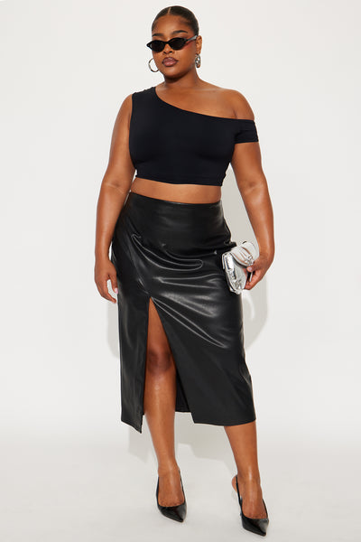 https://cdn.shopify.com/s/files/1/0293/9277/files/10-02-25_S3_24_V22507SK1104_Black_RK_JS_12-07-08_PLUS_61473_SKS.jpg?v=1759943811&with=400&height=600