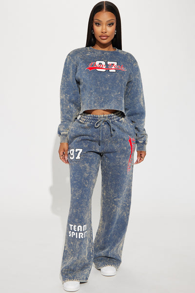 https://cdn.shopify.com/s/files/1/0293/9277/files/10-04-23Studio2_KJ_RL_15-45-20_32_ZDZPK11275ST_Navycombo_63365_PXF.jpg?v=1696963384&with=400&height=600
