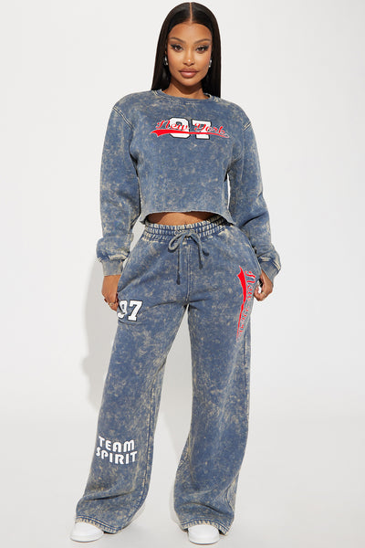 https://cdn.shopify.com/s/files/1/0293/9277/files/10-04-23Studio2_KJ_RL_15-47-25_33_ZDZPK11275B_Navycombo_21299_PXF.jpg?v=1696963413&with=400&height=600