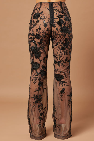 https://cdn.shopify.com/s/files/1/0293/9277/files/10-05-23Studio5_CXB_IM_15-14-49_39_C41299_Black_R_4940_LUXE_JB.jpg?v=1697475852&with=400&height=600