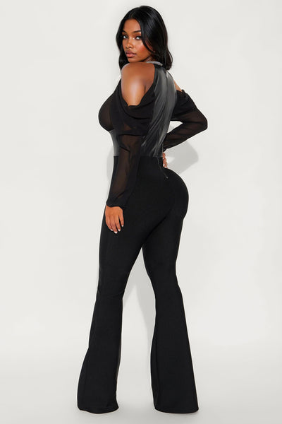 https://cdn.shopify.com/s/files/1/0293/9277/files/10-06-25_S4_26_V12507JP0804_Black_JZ_JC_10-27-16_27081_CM-Kaliani_CM_PXF_CM_CM.jpg?v=1761260786&with=400&height=600
