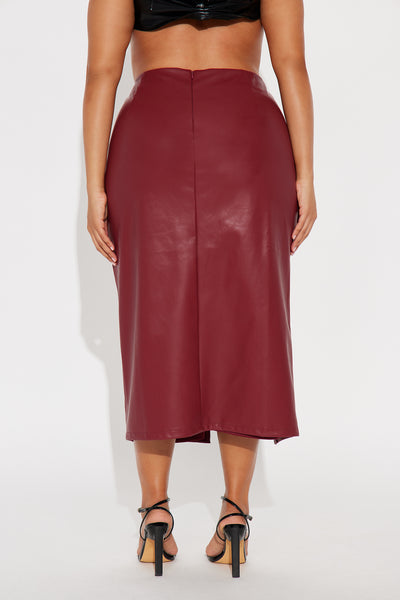 https://cdn.shopify.com/s/files/1/0293/9277/files/10-08-25_S4_7_V22507SK1104_Burgundy_KF_MC_10-37-04_PLUS_28734_SKS.jpg?v=1760052409&with=400&height=600