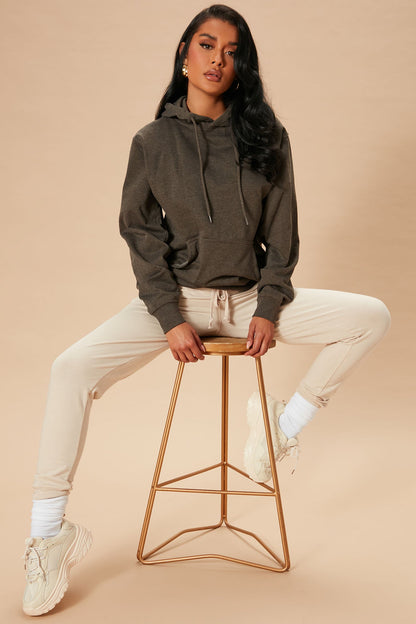 https://cdn.shopify.com/s/files/1/0293/9277/products/10-12-22Studio7_SN_MR_15-27-31_38_WMKT40418_Charcoal_9939_SG_fef3856f-ba1b-44b4-b2ff-27a885e2a7f8.jpg?v=1666908259