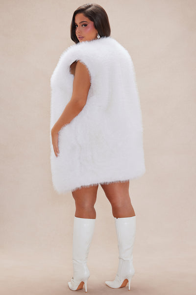 https://cdn.shopify.com/s/files/1/0293/9277/files/10-15-24_S5_39_C32303_OffWhite_RA_IM_14-05-25_PLUS_20685_PXF.jpg?v=1729205815&with=400&height=600