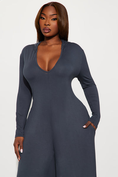 https://cdn.shopify.com/s/files/1/0293/9277/files/10-16-25_S3PM_113_JP3455_Charcoal_ZSR_LR_DJ_18-30-45_PLUS_11251_SKS.jpg?v=1761257769&with=400&height=600