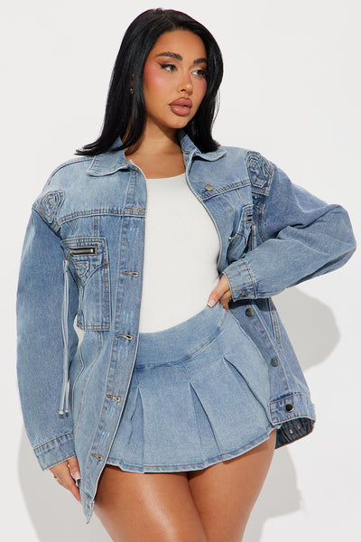 https://cdn.shopify.com/s/files/1/0293/9277/files/10-17-24_S1_14_BFN2342JTJC_LightWash_RA_AP_11-01-57_153588_PXF.jpg?v=1729287015&with=400&height=600