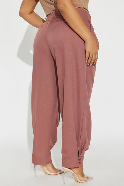 https://cdn.shopify.com/s/files/1/0293/9277/files/10-17-25_S3_PM_47_KSHB412209_Rose_JG_AC_16-46-01_PLUS_11598_PXF.jpg?v=1761343002&with=400&height=600