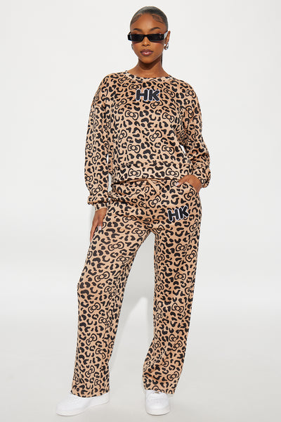 https://cdn.shopify.com/s/files/1/0293/9277/files/10-21-25_S2_36_7HKT7A6113NV_Leopard_ZSR_AB_RA_11-43-43_53614_PXF.jpg?v=1761158036&with=400&height=600