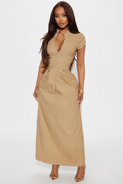 https://cdn.shopify.com/s/files/1/0293/9277/files/10-23-24_S2_26_SD2527N_Mocha_CXB_RL_16-04-44_16540_MH.jpg?v=1729887555&with=400&height=600