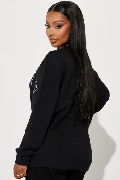 https://cdn.shopify.com/s/files/1/0293/9277/files/10-24-23Studio2_KJ_RL_15-00-55_47_JULG595FLVFS_Black_67662_MP.jpg?v=1698708620&with=400&height=600