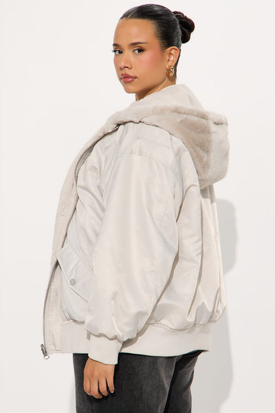 https://cdn.shopify.com/s/files/1/0293/9277/files/10-24-25_S1_28_23OS080827_LightGrey_RK_NL_13-26-16_PLUS_4133_SKS_ebc00ae6-89ce-4829-8a4f-dbec1c89723e.jpg?v=1762545768&with=400&height=600