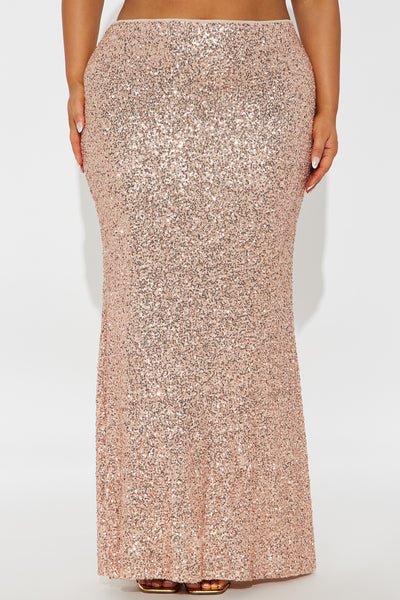https://cdn.shopify.com/s/files/1/0293/9277/files/10-24-25_S2_24_25GWQ17337_Champagne_KK_DR_11-59-10_PLUS_1520_SKS.jpg?v=1762218019&with=400&height=600