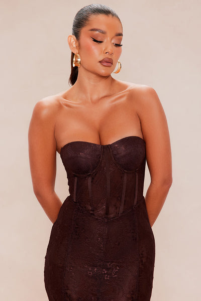 https://cdn.shopify.com/s/files/1/0293/9277/files/10-24-25_S5_30_DR3860_Chocolate_ZSR_JG_IM_11-29-15_29911_PXF_SG.jpg?v=1761605596&with=400&height=600