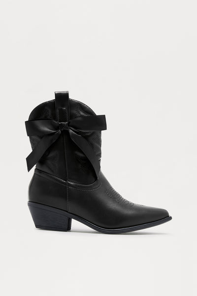 https://cdn.shopify.com/s/files/1/0293/9277/files/10-24-25_SL_14_WILLA25_Black_AB_10-59-01_FLATLAY_1899_PXF.jpg?v=1761677454&with=400&height=600