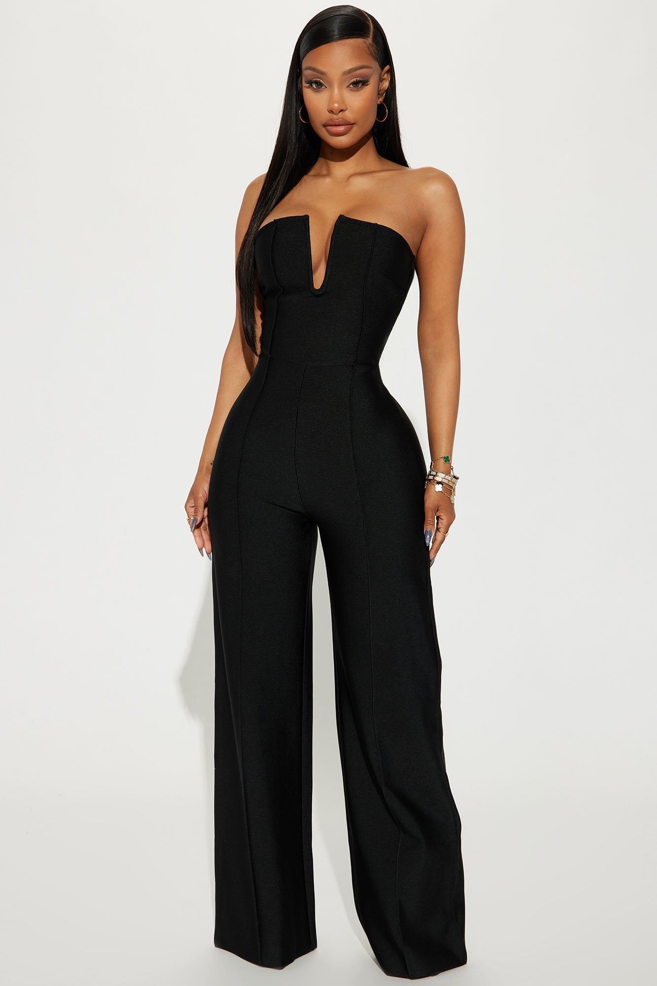 https://cdn.shopify.com/s/files/1/0293/9277/files/10-25-23Studio2_KJ_RL_11-00-15_3_ZDFN130_Black_67738_SG.jpg?v=1698788265