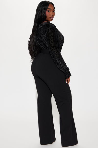 https://cdn.shopify.com/s/files/1/0293/9277/files/10-25-24_S4_6_JP23684_Black_AZ_MC_10-34-37_PLUS_84291_PXF.jpg?v=1730147372&with=400&height=600