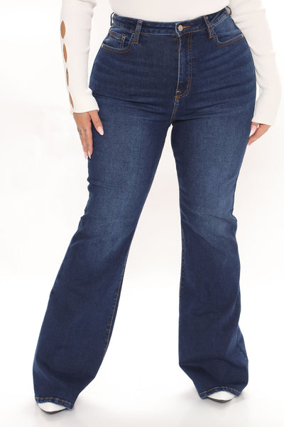 https://cdn.shopify.com/s/files/1/0293/9277/products/10-26-21Studio1_CE_RL_13-04-52_33_N1509HF_DarkWash_5827_PLUS_PB.jpg?v=1635790413&with=400&height=600