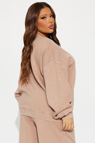 https://cdn.shopify.com/s/files/1/0293/9277/files/10-28-25_S3PM_63_V22507SC4707_Taupe_AE_AC_18-33-07_PLUS_85767_PXF.jpg?v=1761861572&with=400&height=600