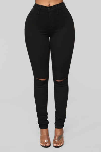https://cdn.shopify.com/s/files/1/0293/9277/products/10-29-18_Studio_2_11-37-53_P831_Black_12576_DM.jpg?v=1690323510&with=400&height=600