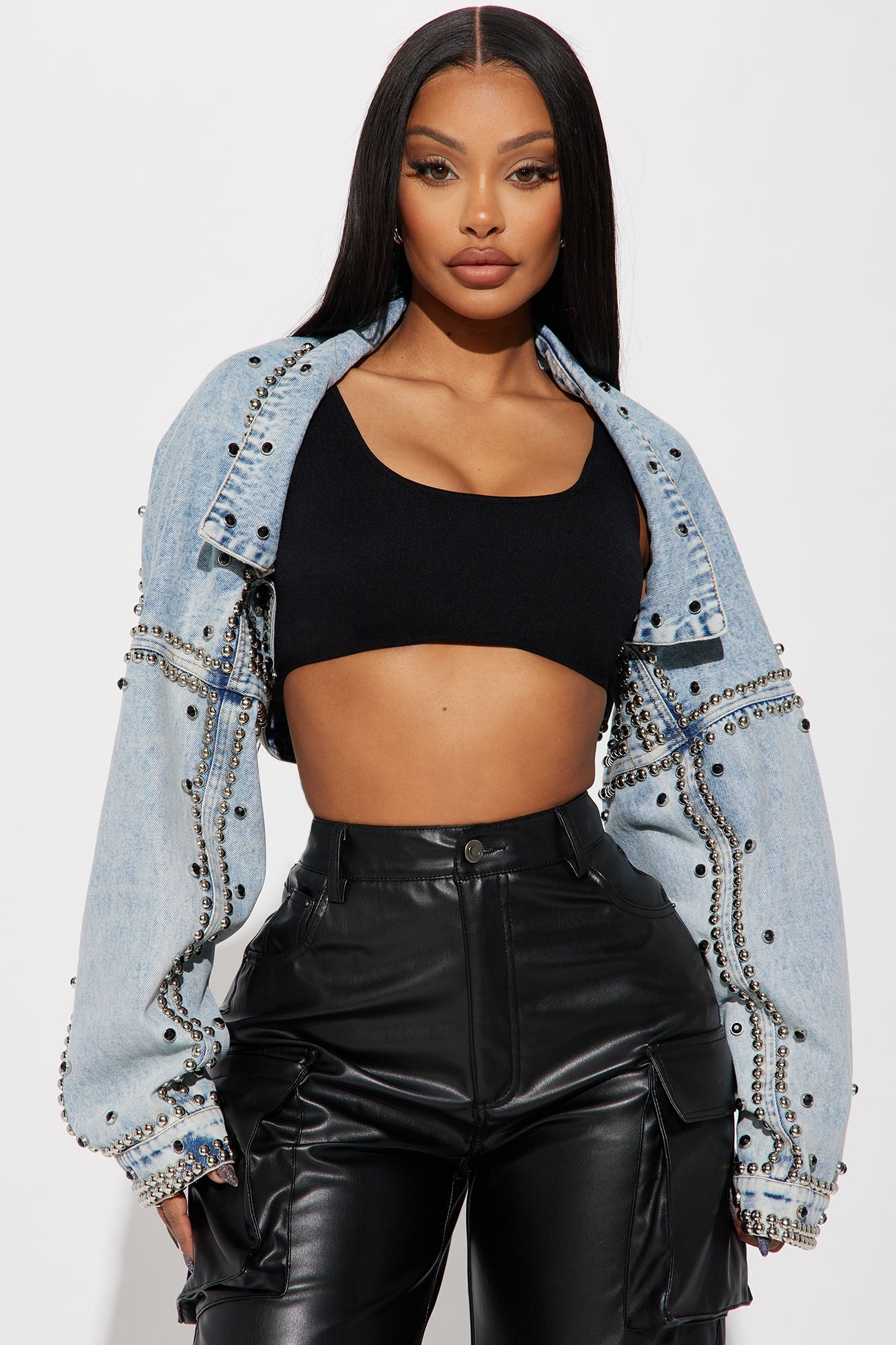 https://cdn.shopify.com/s/files/1/0293/9277/files/10-31-23Studio2_CC_RL_15-15-34_27_AJK6189_LightBlueWash_P_R_69509_DG.jpg?v=1774029532