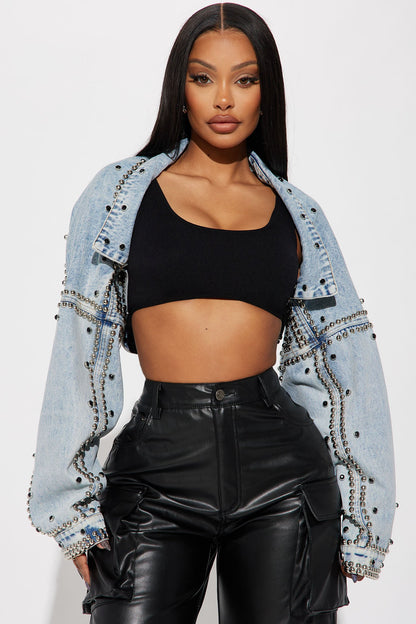 https://cdn.shopify.com/s/files/1/0293/9277/files/10-31-23Studio2_CC_RL_15-15-34_27_AJK6189_LightBlueWash_P_R_69509_DG.jpg?v=1774029532