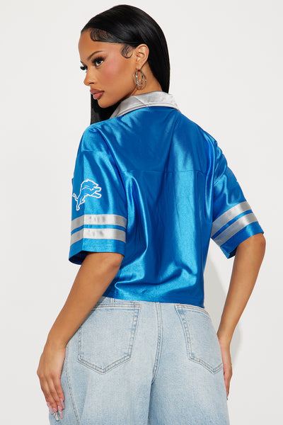 https://cdn.shopify.com/s/files/1/0293/9277/files/10-31-25_S3_15_JTLK390FDLFSFN_Bluecombo_AF_NL_13-44-27_88767_PXF.jpg?v=1762280736&with=400&height=600