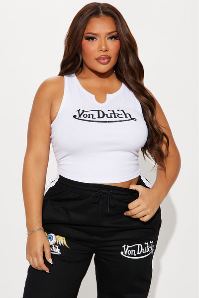 https://cdn.shopify.com/s/files/1/0293/9277/files/11-01-24_S4_51_7VND9A3989NV_White_AZ_AC_14-02-32_PLUS_88789_PXF.jpg?v=1730841182&with=400&height=600