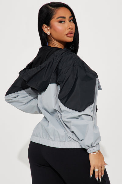 https://cdn.shopify.com/s/files/1/0293/9277/files/11-02-23Studio6_KS_EV_14-41-56_48_JKLG599FLVFS_Blackcombo_55287_PXF.jpg?v=1699302432&with=400&height=600