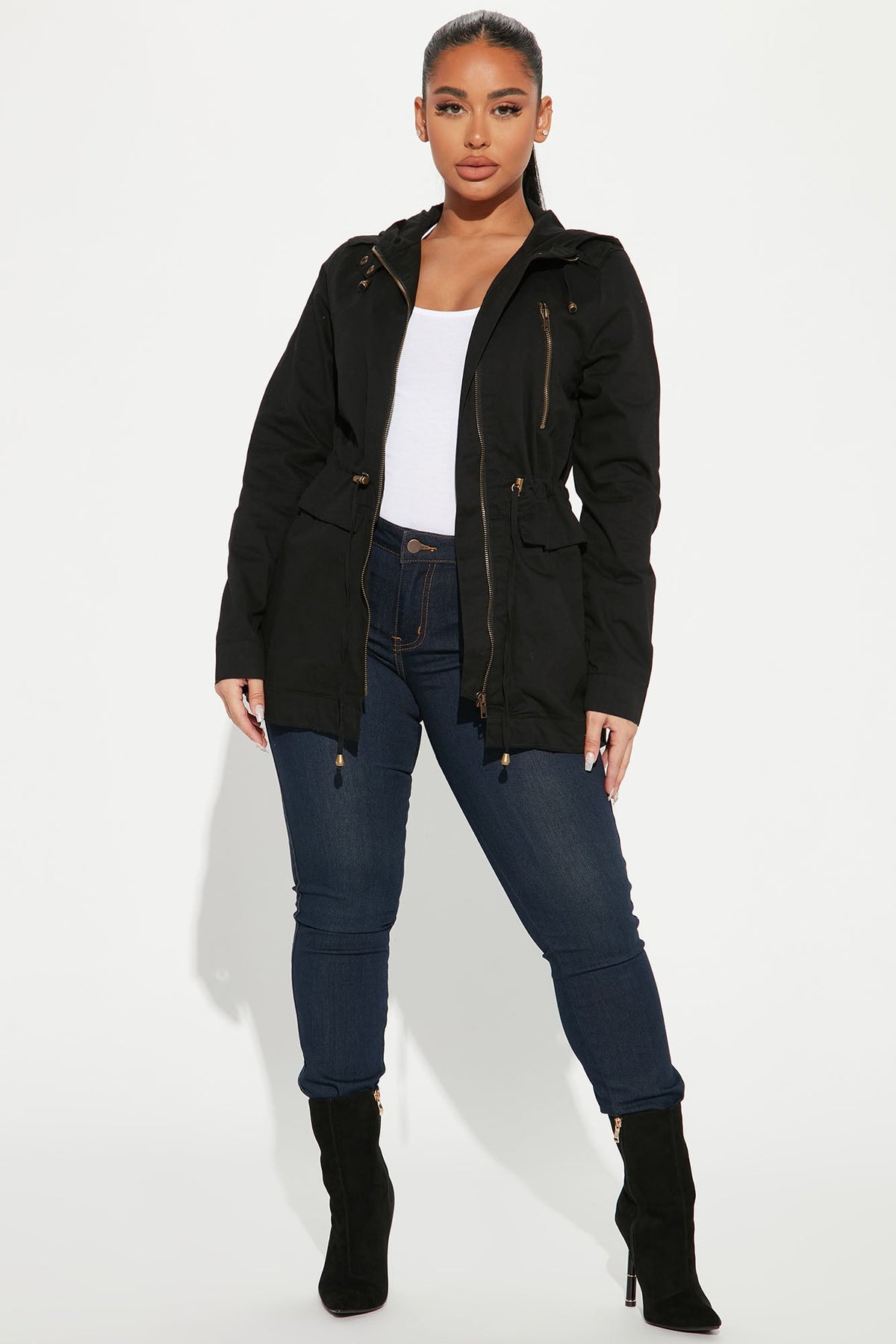 https://cdn.shopify.com/s/files/1/0293/9277/products/11-03-22Studio2_KJ_DJ_14-11-46_40_CJ151R_Black_R_8669_JB.jpg?v=1698967260