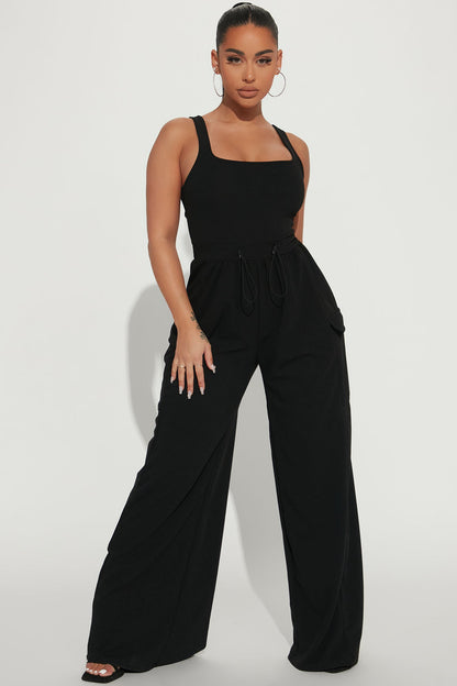 https://cdn.shopify.com/s/files/1/0293/9277/products/11-04-22Studio5_TH_DJ_10-43-05_3_TP1633A_Black_0040_ES.jpg?v=1667599006