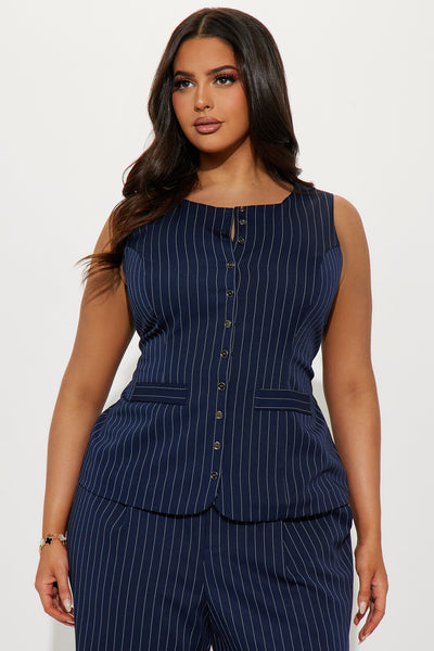 https://cdn.shopify.com/s/files/1/0293/9277/files/11-05-24_S3_11_ZA64T749_Navy_KT_AC_10-33-51_PLUS_85822_PXF.jpg?v=1730931479&with=400&height=600