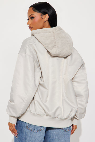 https://cdn.shopify.com/s/files/1/0293/9277/files/11-06-25_S3_18_23OS080827_LightGrey_JG_NL_13-13-56_92494_PXF.jpg?v=1762545770&with=400&height=600