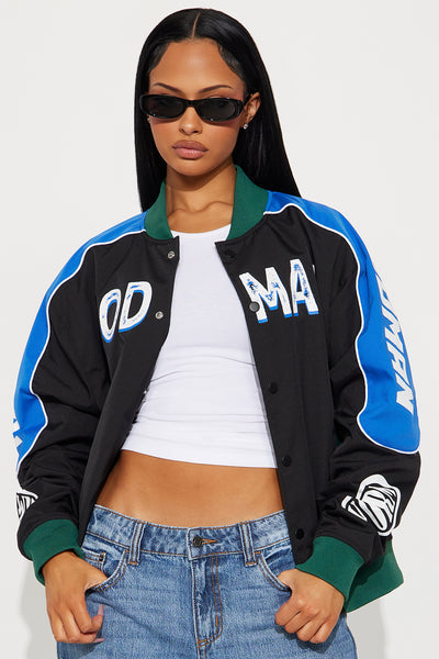 https://cdn.shopify.com/s/files/1/0293/9277/files/11-06-25_S3_19_DER1550JA_MultiColor_JG_NL_13-19-42_92507_PXF.jpg?v=1765234357&with=400&height=600