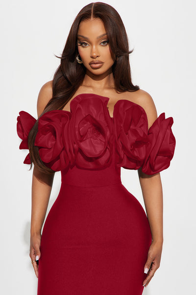 https://cdn.shopify.com/s/files/1/0293/9277/files/11-07-24_S2_11_24GWQ8146_BlackWhite_CXB_RL_13-53-59_19341_CM_KP_Red.jpg?v=1753139832&with=400&height=600