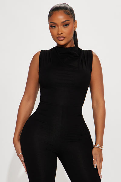 https://cdn.shopify.com/s/files/1/0293/9277/files/11-08-23Studio6_CB_DB_13-54-01_36_ZDJ2418_Black_58213_PXF.jpg?v=1699983600&with=400&height=600