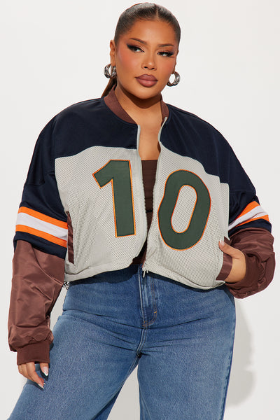 https://cdn.shopify.com/s/files/1/0293/9277/files/11-08-24_S4_16_24KT4990_NavyCombo_KT_IM_11-35-11_PLUS_91810_PXF.jpg?v=1737758234&with=400&height=600