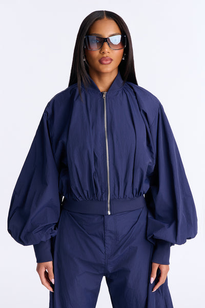https://cdn.shopify.com/s/files/1/0293/9277/files/11-10-25_S6_28_V125JK1303_Navy_ZSR_LR_SS_15-22-42_14087_PXF.jpg?v=1762884988&with=400&height=600