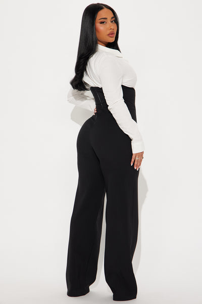 https://cdn.shopify.com/s/files/1/0293/9277/files/11-14-24_S1_58_RC0217_WhiteBlack_KS_SS_14-58-16_168308_PXF.jpg?v=1731964740&with=400&height=600