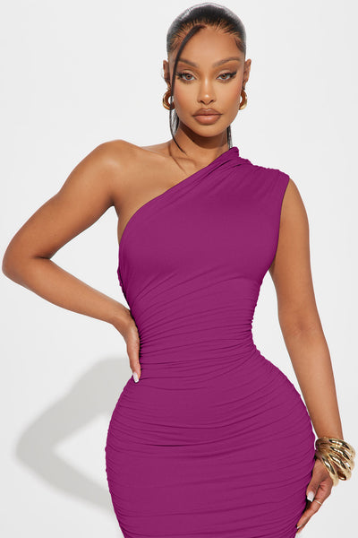 https://cdn.shopify.com/s/files/1/0293/9277/files/11-14-24_S2_3_KDSD4062804_Nude_CXB_RL_15-23-30_20829_SG_KP_Magenta.jpg?v=1757029310&with=400&height=600