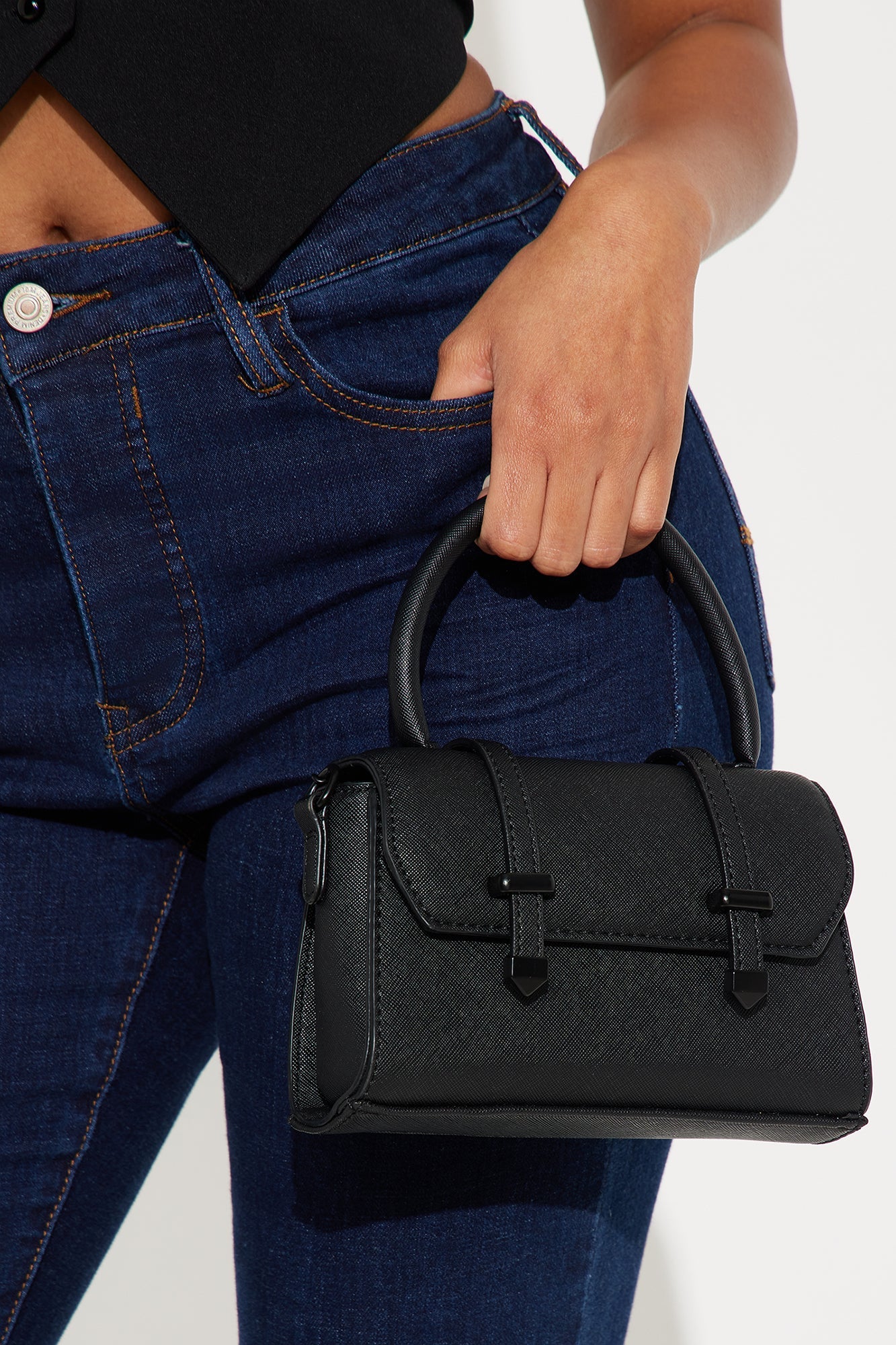 https://cdn.shopify.com/s/files/1/0293/9277/files/11-14-24_S3_72_ER25983S_Black_CZ_JS_14-13-30_89976_PXF.jpg?v=1731700099