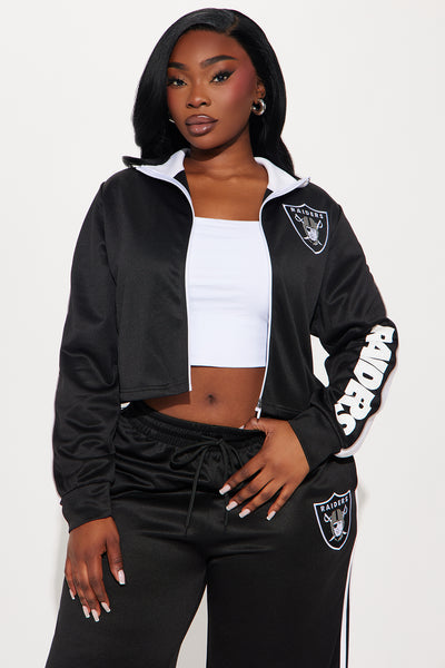 https://cdn.shopify.com/s/files/1/0293/9277/files/11-14-24_S4_11_JZLJ017FLVFS_Black_KJ_PC_10-57-13_PLUS_94450_PXF.jpg?v=1731950829&with=400&height=600