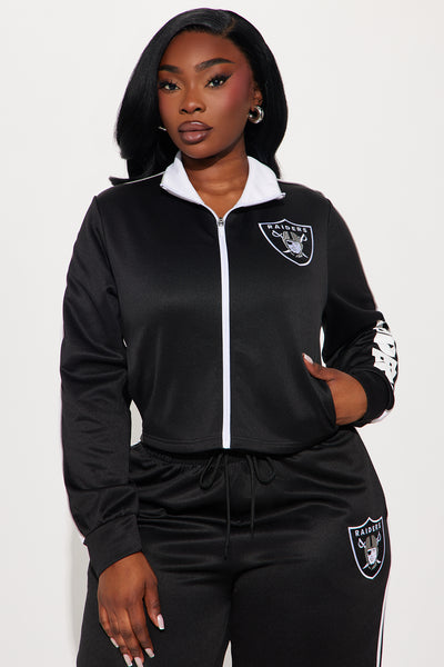 https://cdn.shopify.com/s/files/1/0293/9277/files/11-14-24_S4_11_JZLJ017FLVFS_Black_KJ_PC_10-58-19_PLUS_94457_PXF.jpg?v=1731950829&with=400&height=600