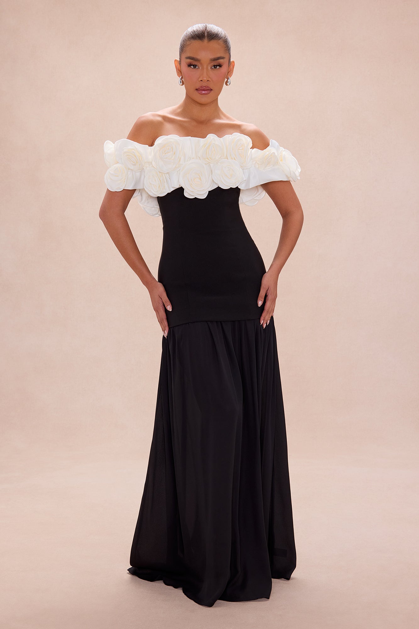 https://cdn.shopify.com/s/files/1/0293/9277/files/11-14-25_S5_41_BD12767_BlackWhite_AE_AC_12-47-52_16705_PXF.jpg?v=1763418249