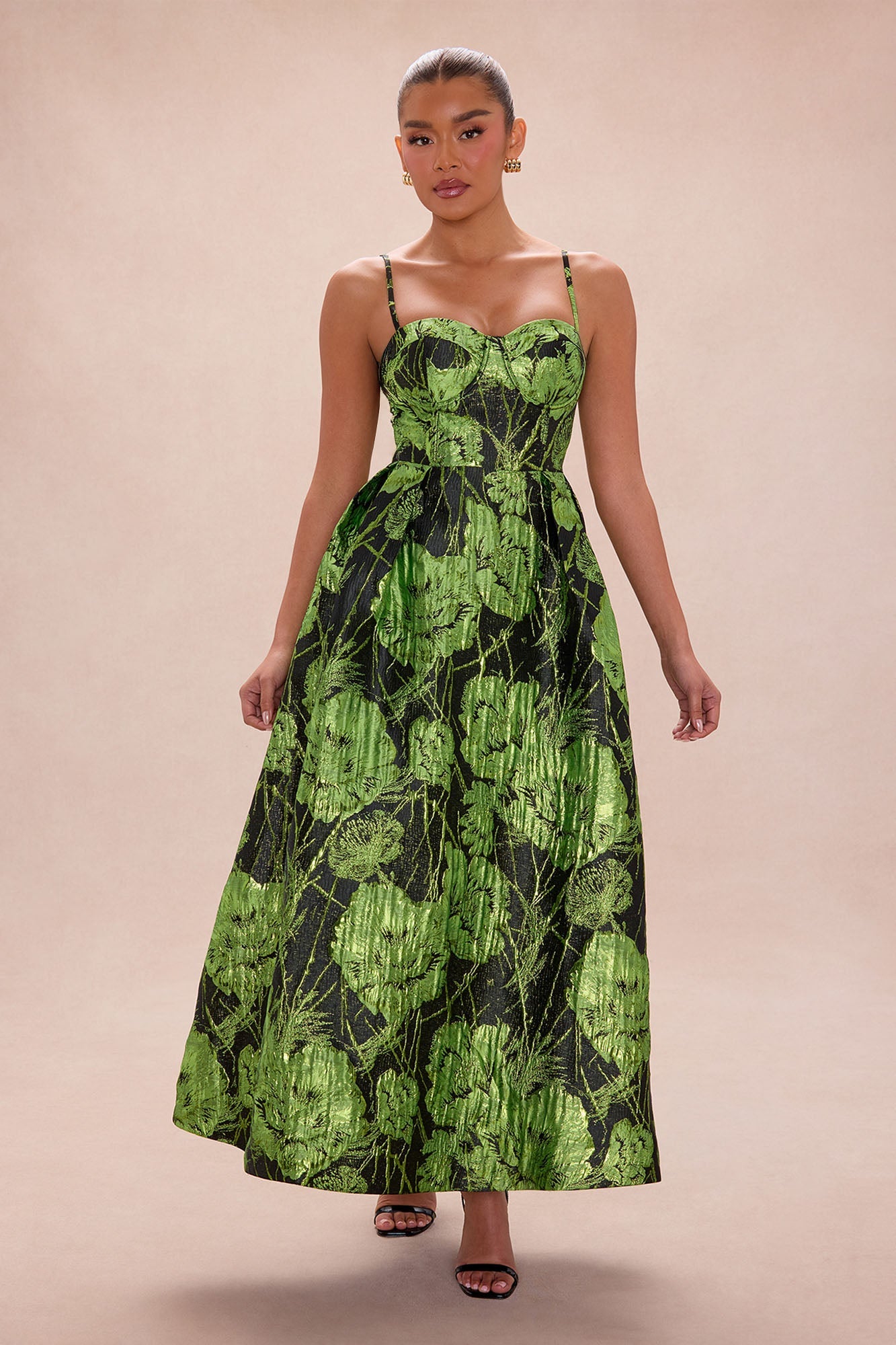 https://cdn.shopify.com/s/files/1/0293/9277/files/11-14-25_S5_48_GW24K2043CE_BlackGreen_ZSR_AE_AC_12-47-52_16825_PXF_BH.jpg?v=1763420031