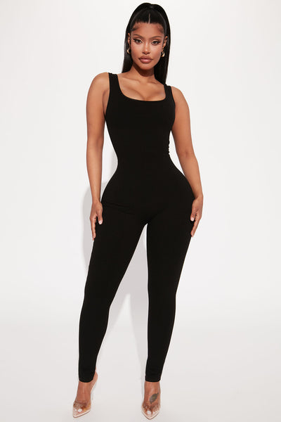 https://cdn.shopify.com/s/files/1/0293/9277/products/11-17-22Studio2_RM_RL15-05-32_31_ZDJ5331N_Black_P_16579_SG.jpg?v=1669052386&with=400&height=600