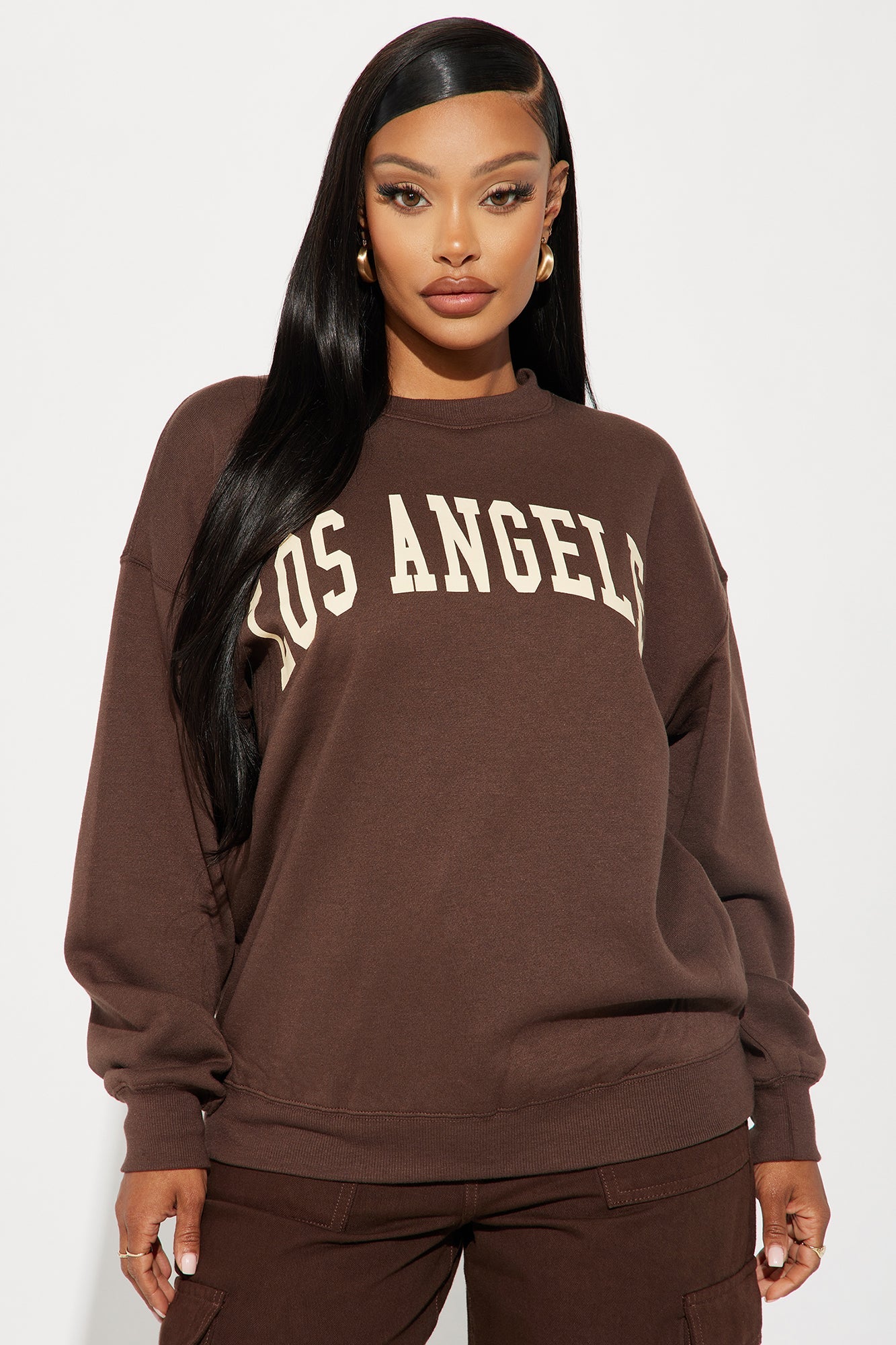 https://cdn.shopify.com/s/files/1/0293/9277/files/11-17-23Studio2_KJ_AA_14-51-47_21_T868_Chocolate_P_73294_PXF.jpg?v=1700525429